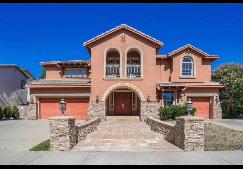 Villa Luxury Mansion House Elk Grove Exterior foto